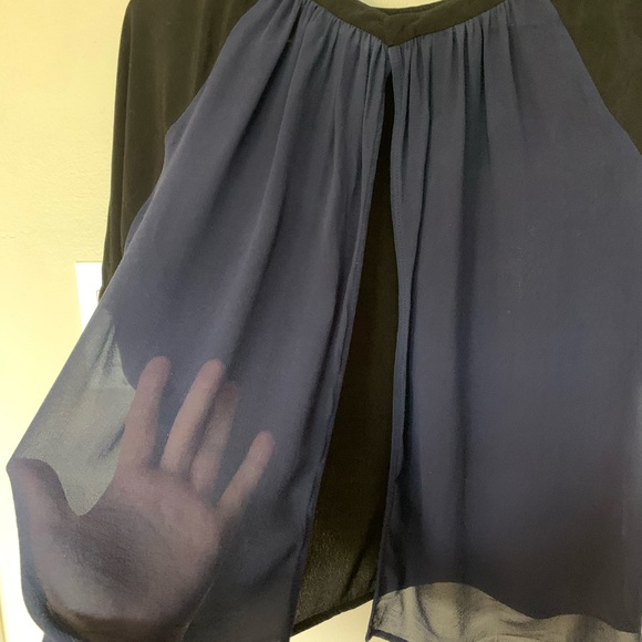 Babaton black and navy blouse - Picture 4 of 8